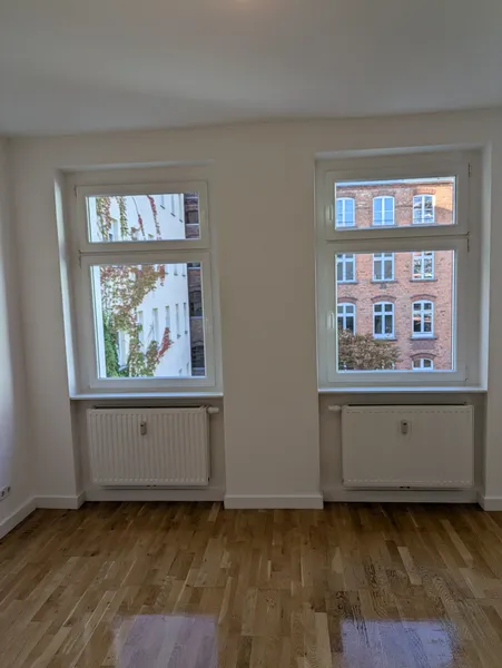Schöne und helle 1 Zimmer Wohnung nahe U-Eberswalder Straße! — photo 1